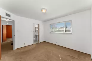 2436 Salix Wy, Sacramento, CA 95825 - Photo 32