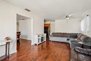 37 Kennelford Cir, Sacramento, CA 95823 - Photo 6