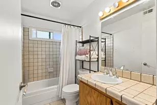 2767 Londonderry Dr, Sacramento, CA 95827 - Photo 34