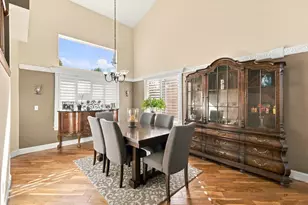 9021 Old Creek Dr, Elk Grove, CA 95758 - Photo 6