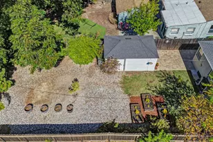 2240 33rd St, Sacramento, CA 95817 - Photo 2