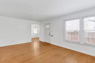 2240 33rd St, Sacramento, CA 95817 - Photo 6