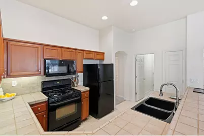 5352 Buckwood Way, Sacramento, CA 95835 - Photo 14