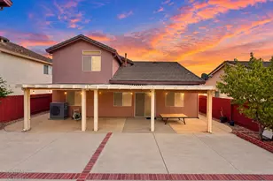 9050 Descendant Dr, Elk Grove, CA 95758 - Photo 18