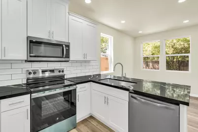 4824 Skyway Drive, Fair Oaks, CA 95628 - Photo 22