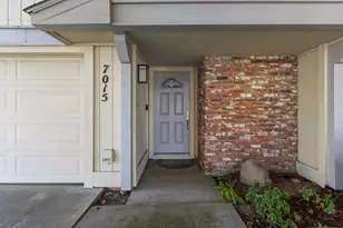7015 Gloria Dr, Sacramento, CA 95831 - Photo 2