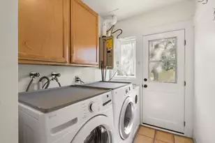 1812 Larkin Wy, Sacramento, CA 95818 - Photo 26