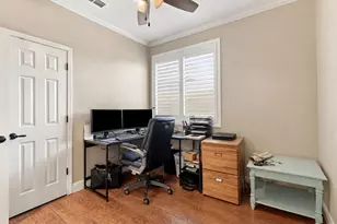 10101 Waterfield Dr, Elk Grove, CA 95757 - Photo 22