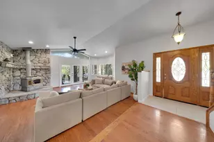 10563 Rim View Cir, Auburn, CA 95603 - Photo 4