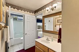 8499 Banyon Tree Ct, Elk Grove, CA 95624 - Photo 26