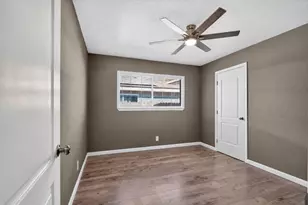 7704 Laurie Way, Sacramento, CA 95832 - Photo 16