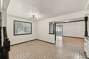 648 Las Palmas Ave, Sacramento, CA 95815 - Photo 24