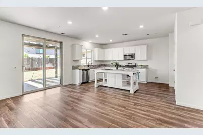12727 Thorntonhall Drive, Rancho Cordova, CA 95742 - Photo 8