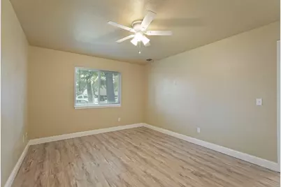 445 Almond Drive #13, Lodi, CA 95240 - Photo 22