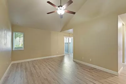 445 Almond Drive #13, Lodi, CA 95240 - Photo 8