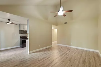 445 Almond Drive #13, Lodi, CA 95240 - Photo 10