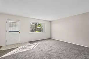 5158 Rhode Island Dr, Sacramento, CA 95841 - Photo 6