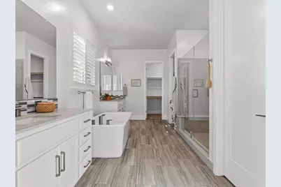 8132 Seahorse Way, Elk Grove, CA 95757 - Photo 18