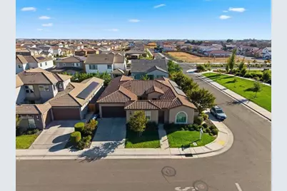 8132 Seahorse Way, Elk Grove, CA 95757 - Photo 30