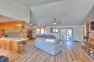 3808 Poinsettia Dr, Modesto, CA 95356 - Photo 12