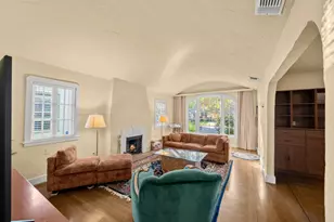 2627 Land Park Dr, Sacramento, CA 95818 - Photo 4