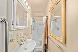 2627 Land Park Dr, Sacramento, CA 95818 - Photo 24