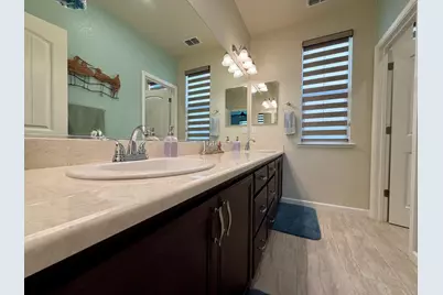 2525 Albatros Drive, Modesto, CA 95355 - Photo 34