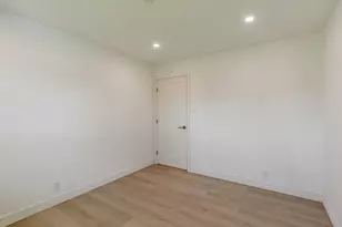 7341 S Land Park Dr, Sacramento, CA 95831 - Photo 62