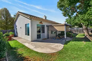 9269 Lakemont Dr, Elk Grove, CA 95624 - Photo 32