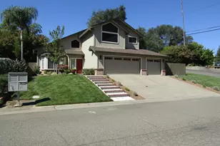 4147 Briarhollow Ct, Fair Oaks, CA 95628 - Photo 2