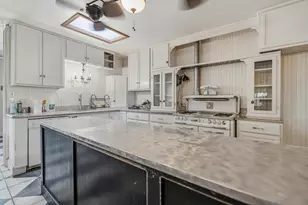 6910 E Lathrop Rd, Manteca, CA 95336 - Photo 8