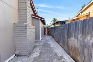 8762 Lansdowne Dr, Stockton, CA 95210 - Photo 42
