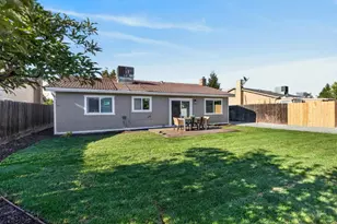 8762 Lansdowne Dr, Stockton, CA 95210 - Photo 36