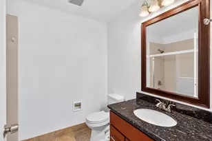 8684 Tiogawoods Dr, Sacramento, CA 95828 - Photo 24