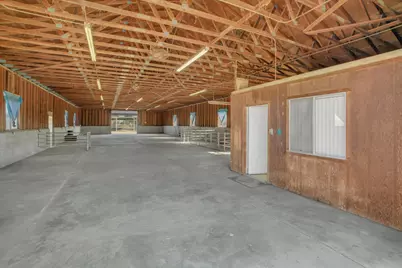 21913 S Airport Way, Manteca, CA 95337 - Photo 36