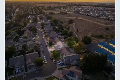 8548 Chamonix Way, Antelope, CA 95843 - Photo 32