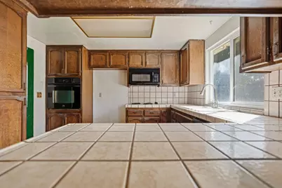 1831 Burgundy Drive, Escalon, CA 95320 - Photo 10