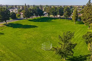 1831 Burgundy Dr, Escalon, CA 95320 - Photo 42