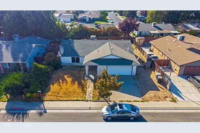 1831 Burgundy Drive, Escalon, CA 95320 - Photo 36