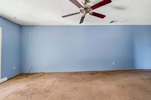 1831 Burgundy Dr, Escalon, CA 95320 - Photo 12