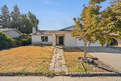 1831 Burgundy Drive, Escalon, CA 95320 - Photo 2