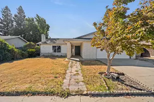 1831 Burgundy Dr, Escalon, CA 95320 - Photo 2