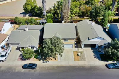 464 Red Robin Drive, Patterson, CA 95363 - Photo 42