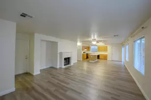 464 Red Robin Dr, Patterson, CA 95363 - Photo 2