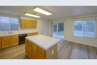 464 Red Robin Drive, Patterson, CA 95363 - Photo 10