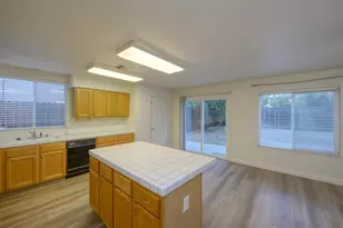464 Red Robin Dr, Patterson, CA 95363 - Photo 10