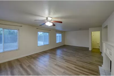 464 Red Robin Drive, Patterson, CA 95363 - Photo 14