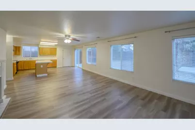 464 Red Robin Drive, Patterson, CA 95363 - Photo 16