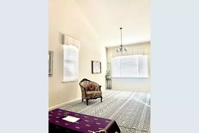 10049 Macon Drive, Stockton, CA 95209 - Photo 6