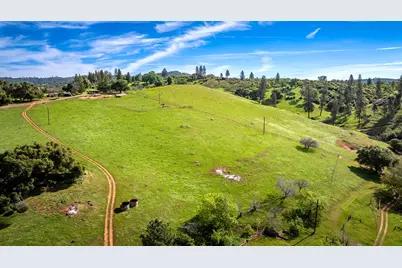 12420 Highway 26, Mokelumne Hill, CA 95245 - Photo 24